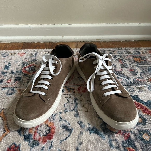 Donald Pliner Pierce Suede Sneaker Shoe in Tan Size 10 - Picture 6 of 9